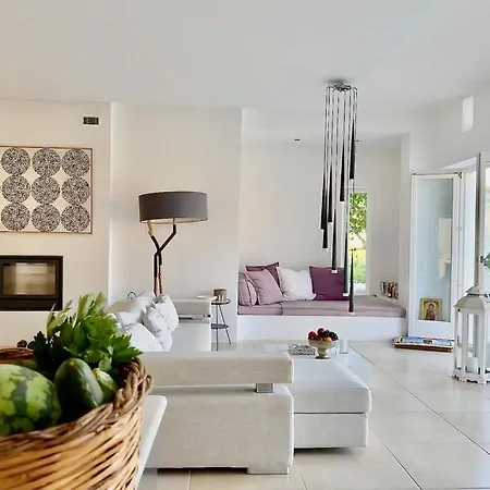 Luxury Alaia With Panoramic Views, Kostos, Paros Kóstos