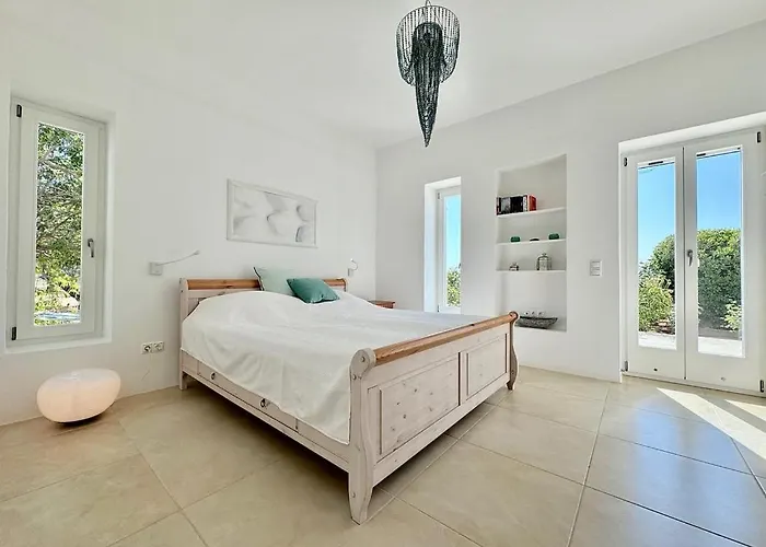 Luxury Alaia With Panoramic Views, Kostos, Paros Villa Kostos